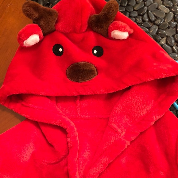 Children’s Robe (Reindeer) 🦌 - Picture 2 of 7